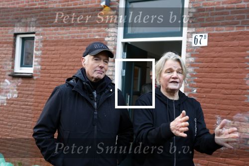 Den Haag 4 februari 2022
Rob en Ferdi Bolland worden geeerd met een plakaat op de muur van een huis met een tekst van 1 van hun liedjes daarop. Het hangt in de straat waar Rob Bolland woont.