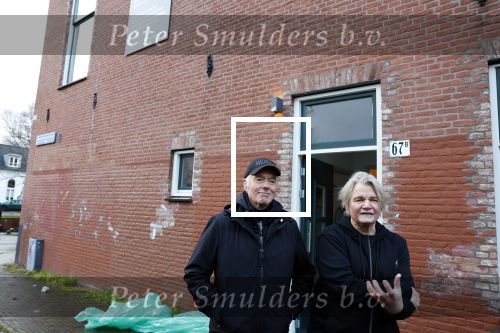 Den Haag 4 februari 2022
Rob en Ferdi Bolland worden geeerd met een plakaat op de muur van een huis met een tekst van 1 van hun liedjes daarop. Het hangt in de straat waar Rob Bolland woont.