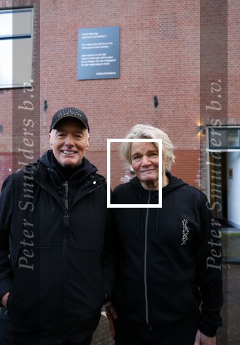 Den Haag 4 februari 2022
Rob en Ferdi Bolland worden geeerd met een plakaat op de muur van een huis met een tekst van 1 van hun liedjes daarop. Het hangt in de straat waar Rob Bolland woont.