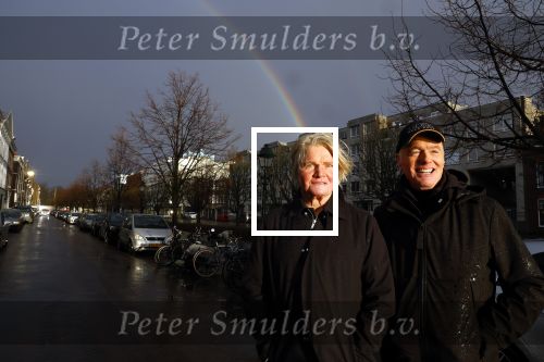 Den Haag 4 februari 2022
Rob en Ferdi Bolland worden geeerd met een plakaat op de muur van een huis met een tekst van 1 van hun liedjes daarop. Het hangt in de straat waar Rob Bolland woont.
