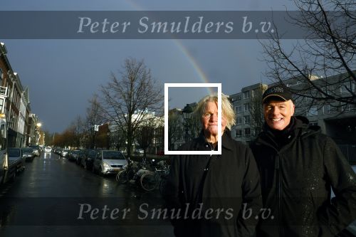 Den Haag 4 februari 2022
Rob en Ferdi Bolland worden geeerd met een plakaat op de muur van een huis met een tekst van 1 van hun liedjes daarop. Het hangt in de straat waar Rob Bolland woont.