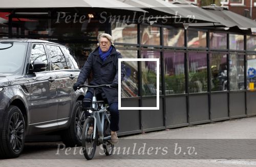 Amsterdam 10 februari 2022
Robert Kranenborg op zijn electrische van moof fiets in Amsterdam zuid