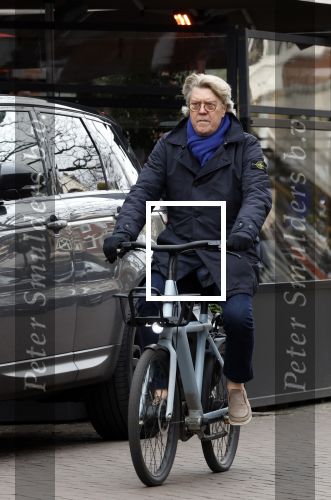 Amsterdam 10 februari 2022
Robert Kranenborg op zijn electrische van moof fiets in Amsterdam zuid