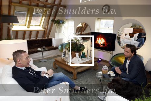 Leeuwarden 9 februari 2022
Rogier Smit in zijn nieuwe huis met zijn hond brownie. 
Matthijs Albers interviewt hem