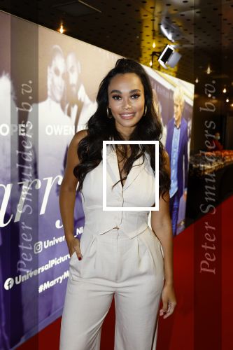 Amsterdam 7 februari 2022
Premiere Marry me in pathe arena. Romy Monteiro met vriend Jasper Suyk