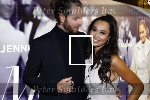 Amsterdam 7 februari 2022
Premiere Marry me in pathe arena. Romy Monteiro met vriend Jasper Suyk