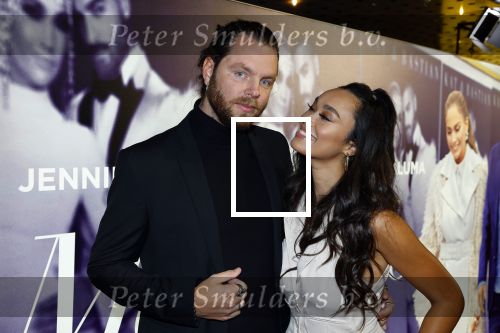 Amsterdam 7 februari 2022
Premiere Marry me in pathe arena. Romy Monteiro met vriend Jasper Suyk