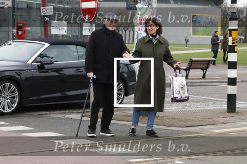 Amsterdam 10 februari 2022
Theo heuft met zijn partner in Amsterdam zuid.