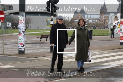Amsterdam 10 februari 2022
Theo heuft met zijn partner in Amsterdam zuid.