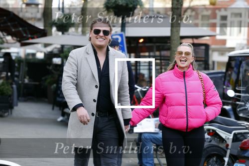 Amsterdam 30 januari 2022
Thomas Berge en zijn vriendin Elianne Zweipfenning in Amsterdam zuid.