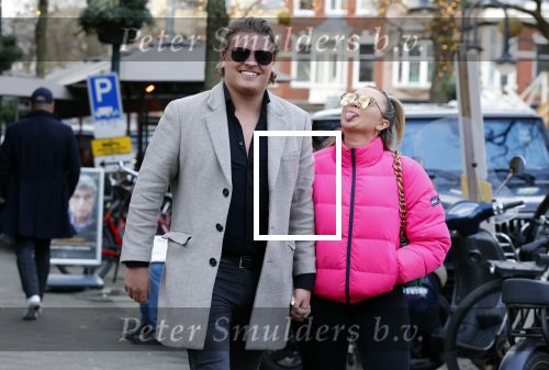 Amsterdam 30 januari 2022
Thomas Berge en zijn vriendin Elianne Zweipfenning in Amsterdam zuid.
