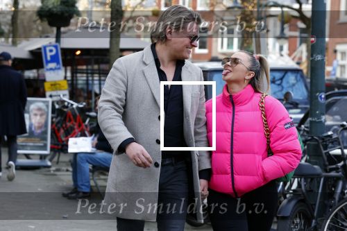 Amsterdam 30 januari 2022
Thomas Berge en zijn vriendin Elianne Zweipfenning in Amsterdam zuid.