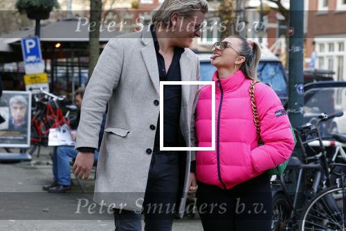 Amsterdam 30 januari 2022
Thomas Berge en zijn vriendin Elianne Zweipfenning in Amsterdam zuid.