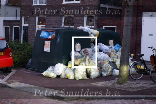 Weesp 11 januari 2022
Vuilnis op straat in Weesp.