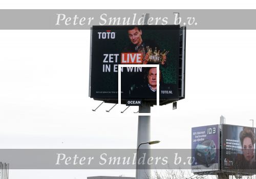 Den Haag Muiden 8 februari 2022
Abri aan A1 A12 Toto Abri met daarop Wilfred Genee en Dick Advocaat