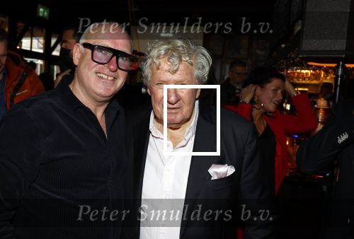 Laren 7 februari 2022
Boekpresentatie van Willibrord Frequin in het bonte paard. Rene v d Gijp reikte het eerste exemplaar uit . Fons de Poel is de schrijver.