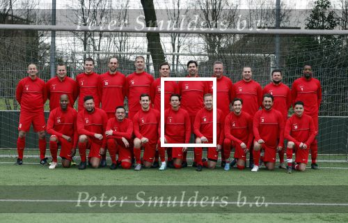 Amsterdam 28 januari 2023
Rene Froger sponsort met de toppers het voetbal elftal waar oa zijn zoons Danny en Maxim . Ook Danilo Kuipers speelt in dit elftal. Ouderkerk 4