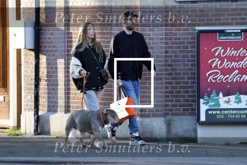 Amsterdam 13 februari 2023
Davy Klaassen met vriendin en hond in Amsterdam zuid