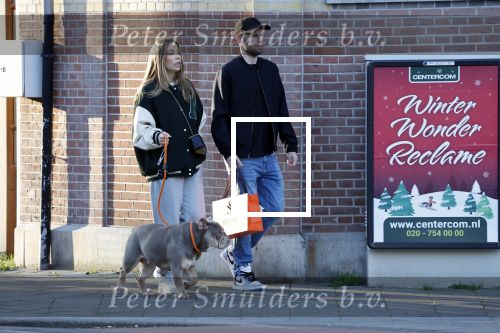 Amsterdam 13 februari 2023
Davy Klaassen met vriendin en hond in Amsterdam zuid