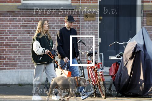 Amsterdam 13 februari 2023
Davy Klaassen met vriendin en hond in Amsterdam zuid