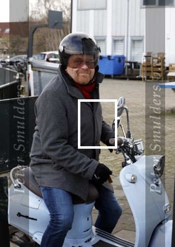 Amsterdam 4 februari 2023
Herdenkingsdienst/Begrafenis Heddy Lester.
Frits Huffnagel kwam op de scooter