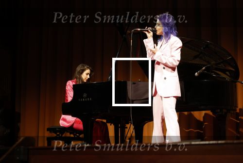 Amsterdam 2 februari 2023
Premiere de Magie van Valentijn in Tuschinski met in de hoofdrol Birgit Schuurman . Iris Hond en Lakhsmi speelden de titelsong.