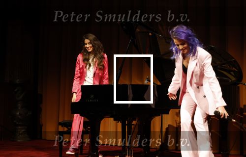 Amsterdam 2 februari 2023
Premiere de Magie van Valentijn in Tuschinski met in de hoofdrol Birgit Schuurman . Iris Hond en Lakshmi speelden de titelsong.