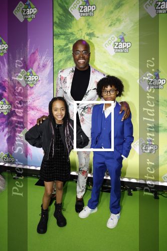 Hilversum 28 januari 2023
Zapp awards in studio 21 . Jandino Asporaat met kinderen