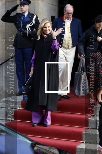 Amsterdam 18 januari 2023
De tweede dag van de nieuwjaarsreceptie van Koning Willem Alexander en koningin Maxima op het paleis op de Dam. Ook prinses Beatrix was weer aanwezig.