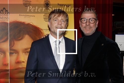 Baarn 28 januari 2023
Premiere liedjes Robert Long in de speeldoos in Baarn.
Kristof Rutsaert (partner Robert Long) met zijn nieuwe partner