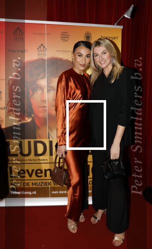 Baarn 28 januari 2023
Premiere liedjes Robert Long in de speeldoos in Baarn.
Miss Nederland Ona Moody en ex Miss Nederland Denise Speelman