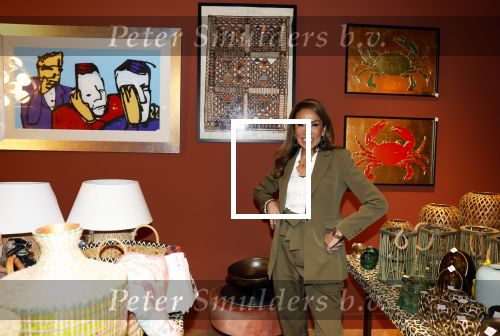 Amsterdam 3 februari 2023
Patty Brard verkoopt vrijwillig haar inboeder bij Decor Amsterdam. Ook sochter Priscilla Nasi en haar Man Antoine zijn aanwezig.