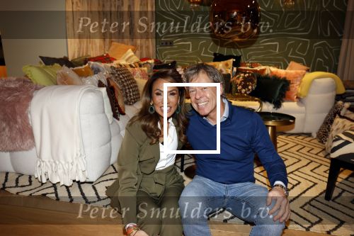 Amsterdam 3 februari 2023
Patty Brard verkoopt vrijwillig haar inboeder bij Decor Amsterdam. Ook sochter Priscilla Nasi en haar Man Antoine zijn aanwezig.