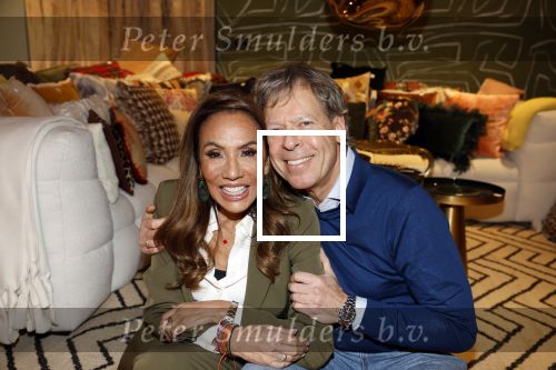 Amsterdam 3 februari 2023
Patty Brard verkoopt vrijwillig haar inboeder bij Decor Amsterdam. Ook sochter Priscilla Nasi en haar Man Antoine zijn aanwezig.