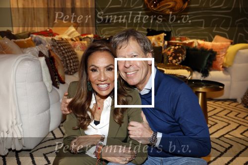 Amsterdam 3 februari 2023
Patty Brard verkoopt vrijwillig haar inboeder bij Decor Amsterdam. Ook sochter Priscilla Nasi en haar Man Antoine zijn aanwezig.