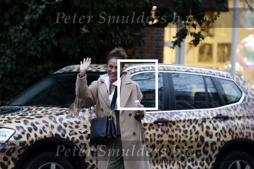 Amsterdam 24 januari 2023
Patty Brard met haar panter BMW in Amsterdam zuid