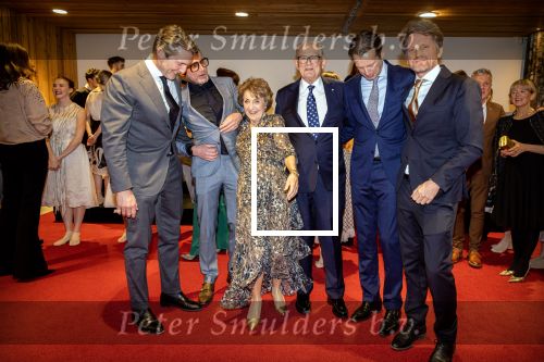 Apeldoorn 15 februari 2023
Prinses Margriet viert haar 80e verjaardag in Orpheus.
Aanwezig Prinses Margriet ,Pieter v Vollenhoven, Prins Maurits , Prinses marilene en hun zoon, Prins Bernhard, Prinses Annette en hun dochter, Prins Pieter Christiaan met Prinses Anita en dochter, Prins Floris en prinses Aimee met hun dochters , Koning Willem Alexander en Koningin Maxima en Prins Constantijn en Perinses Laurentien.