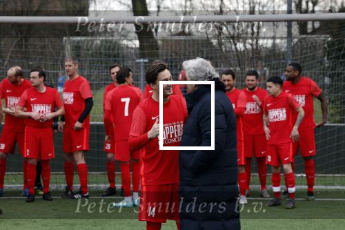 Amsterdam 28 januari 2023
Rene Froger sponsort met de toppers het voetbal elftal waar oa zijn zoons Danny en Maxim . Ook Danilo Kuipers speelt in dit elftal.