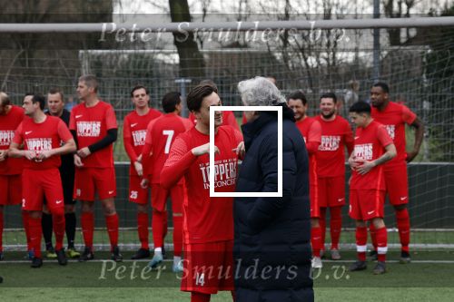 Amsterdam 28 januari 2023
Rene Froger sponsort met de toppers het voetbal elftal waar oa zijn zoons Danny en Maxim . Ook Danilo Kuipers speelt in dit elftal.