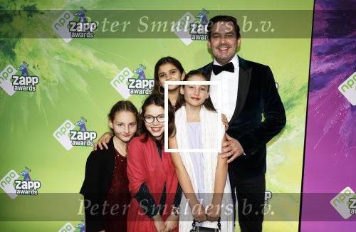 Hilversum 28 januari 2023
Zapp awards in studio 21 . Ruben Nicolai met dochter en vriendinnen