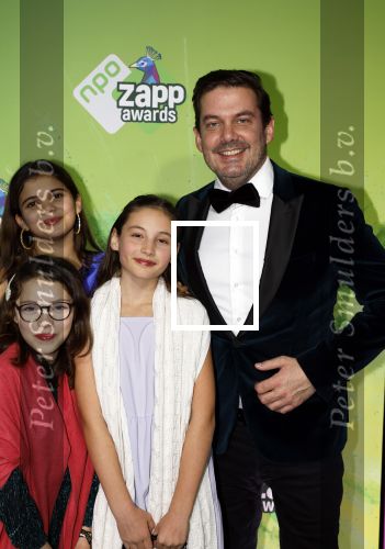 Hilversum 28 januari 2023
Zapp awards in studio 21 . Ruben Nicolai met dochter en vriendinnen