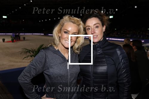 Amsterdam 28 januari 2023
Samantha Steenwijk rijdt op haar paard een kuhr terwijl ze zingt tijdens Jumping Amsterdam in de RAI.