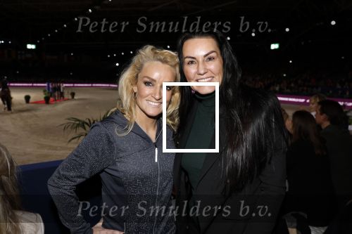 Amsterdam 28 januari 2023
Samantha Steenwijk rijdt op haar paard een kuhr terwijl ze zingt tijdens Jumping Amsterdam in de RAI.