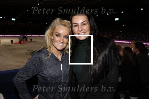 Amsterdam 28 januari 2023
Samantha Steenwijk rijdt op haar paard een kuhr terwijl ze zingt tijdens Jumping Amsterdam in de RAI.