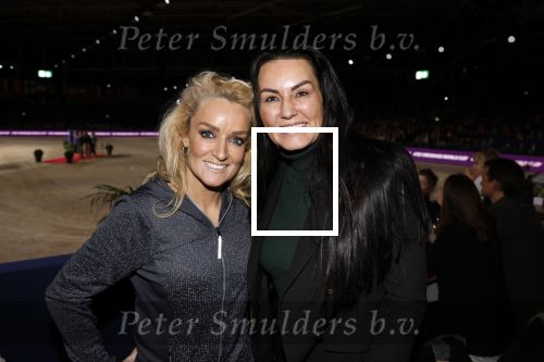 Amsterdam 28 januari 2023
Samantha Steenwijk rijdt op haar paard een kuhr terwijl ze zingt tijdens Jumping Amsterdam in de RAI.