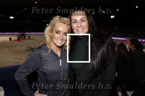 Amsterdam 28 januari 2023
Samantha Steenwijk rijdt op haar paard een kuhr terwijl ze zingt tijdens Jumping Amsterdam in de RAI.