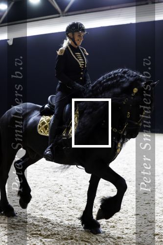 Amsterdam 28 januari 2023
Samantha Steenwijk rijdt op haar paard een kuhr terwijl ze zingt tijdens Jumping Amsterdam in de RAI.