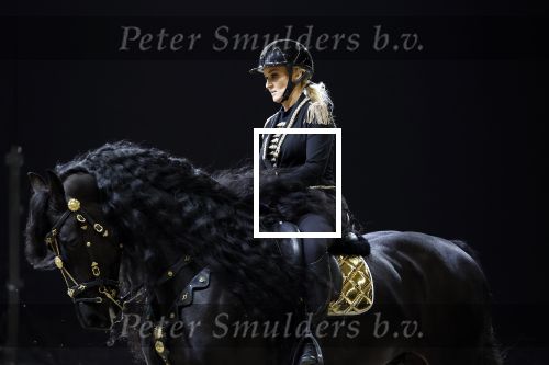 Amsterdam 28 januari 2023
Samantha Steenwijk rijdt op haar paard een kuhr terwijl ze zingt tijdens Jumping Amsterdam in de RAI.