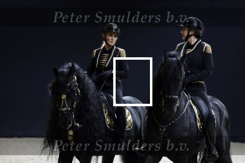 Amsterdam 28 januari 2023
Samantha Steenwijk rijdt op haar paard een kuhr terwijl ze zingt tijdens Jumping Amsterdam in de RAI.