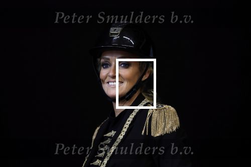 Amsterdam 28 januari 2023
Samantha Steenwijk rijdt op haar paard een kuhr terwijl ze zingt tijdens Jumping Amsterdam in de RAI.